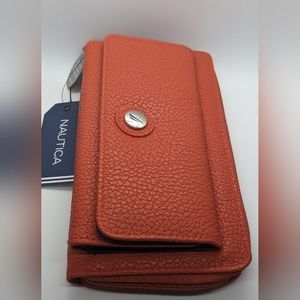 Nautica Wallet - Ocean Organizer style C18518/910 NWT